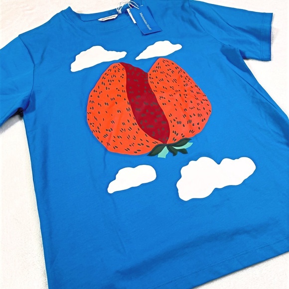 Marimekko Kioski Liuske Mansikkavuoret T-shirt - Picture 3 of 5